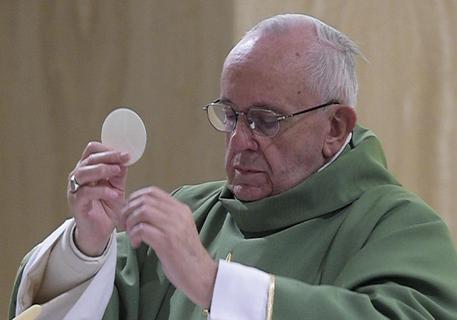 CITTA' DEL VATICANO, Papa Francesco: la logica del riarmo tradisce il progetto di società solidale