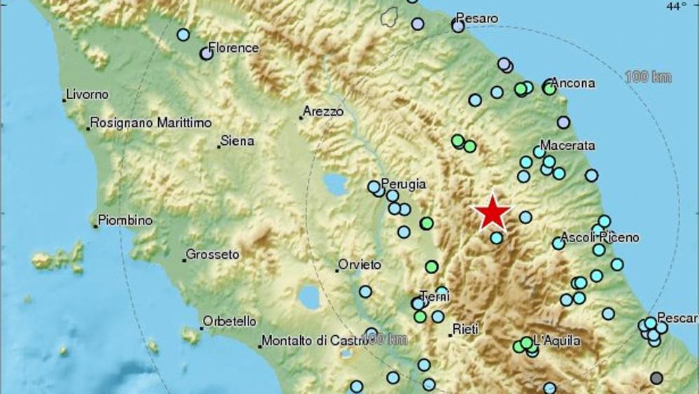 Terremoto, forte scossa nel Centro Italia, magnituto 5,4. Epicentro nelle Marche