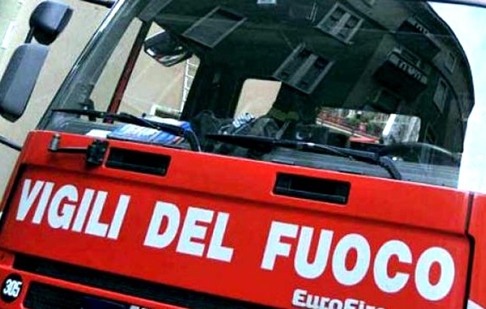 ZUNGRI (VIBO VALENTIA), incendio in casolare, morta 71enne