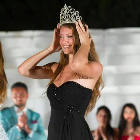 Miss Mondo, la 22enne pugliese Conny Notarstefano rappresenterà l'Italia