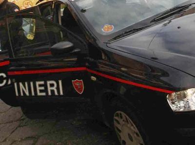 Arcore, 30enne si dà fuoco davanti alla villa di Berlusconi: è grave