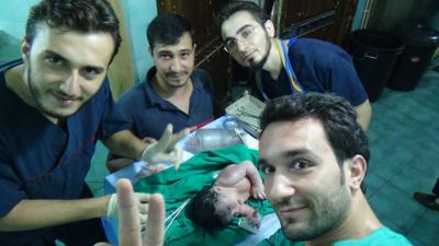 Miracolo ad Aleppo, bimba nasce con proiettile in testa: è salva