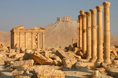 Orrore a Palmira, l'Is lega ostaggi a colonne e li fa esplodere