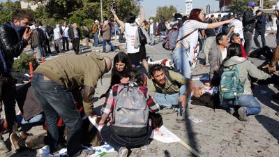 Strage ad Ankara, kamikaze in azione: 86 morti