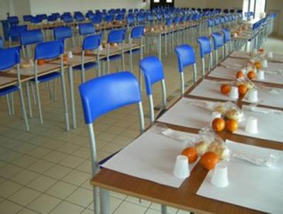 Scuola, in Italia quasi 1 su 2 è senza servizio mensa