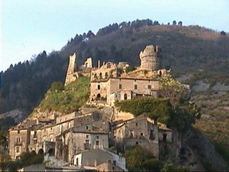 CLETO (CS): scoprire il Borgo di Cleto con la 2^ edizione del 'trekking urbano'