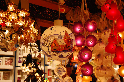 COSENZA. Si inaugurano il 21 novembre i Mercatini di Natale. 