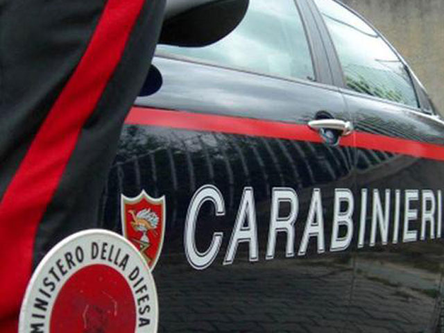 Motta San Giovanni (Reggio Calabria): entra in abitazione con ascia, arrestato