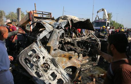BEIRUT, Camion bomba a Baghdad, almeno 80 morti