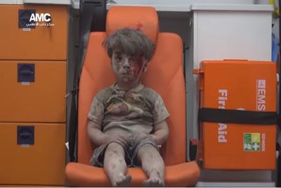 L'orrore della guerra in Siria nel volto del piccolo Omran
