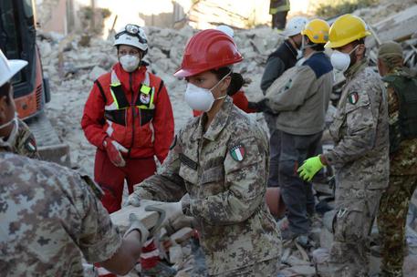 Terremoto Centro Italia, anche l'Esercito sul campo nei luoghi del sisma