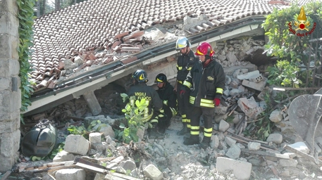 CATANZARO, Vigili fuoco Calabria su luoghi sisma