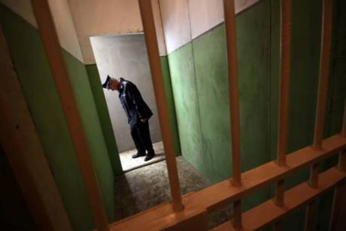 Crotone: carceri, agenti rifiutano pasti