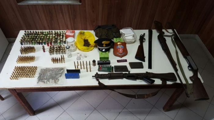 Fucili e munizioni trovati nella locride