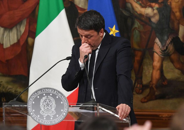 Referendum 4 dicembre: Netta vittoria del No, Renzi si dimette. 'Nessun rimorso'. Commozione con Agnese