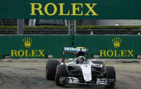 F1: Singapore, Rosberg in pole
