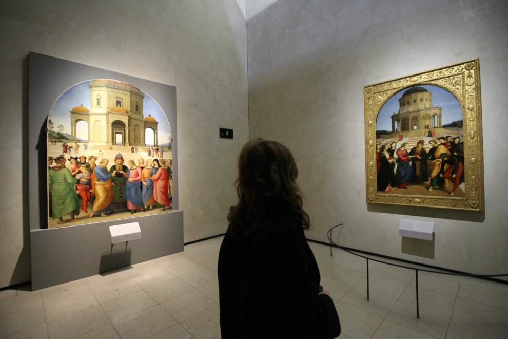 Milano, Raffaello incontra il Perugino: a Brera per la prima volta i due 'Sposalizi' a confronto