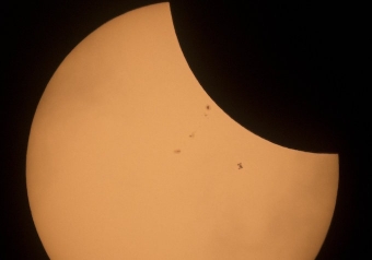 Eclissi solsre, foto scattata dai fotografi della Nasa