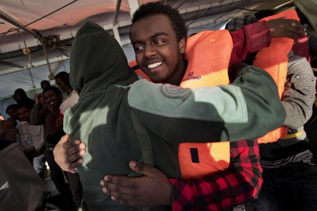Migranti: 36.884 sbarcati nel 2017