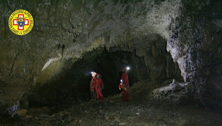 COSENZA, collegamento Soccorso alpino da grotta
