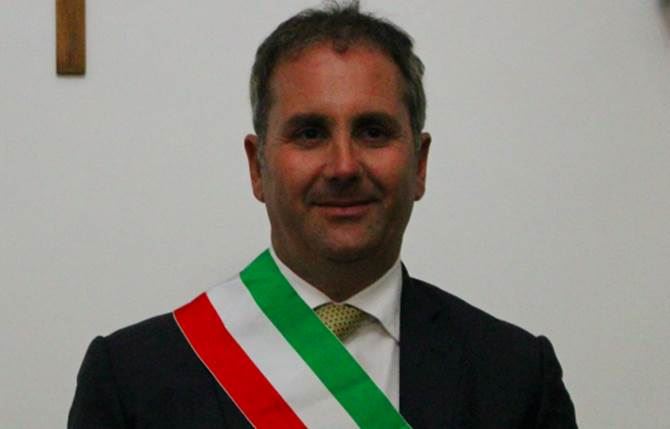 VILLA SAN GIOVANNI REGGIO CALABRIA, eletto 3 giorni fa,sospeso sindaco Villa