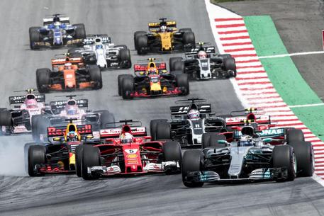 Formula Uno, in Austria vince Bottas, Vettel è secondo ma consolida il primato mondiale