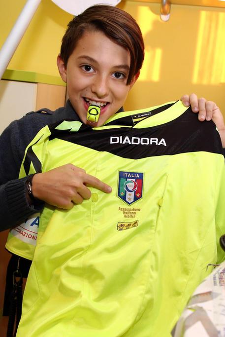Calcio: ha dodici anni l'arbitro più giovane d'Italia
