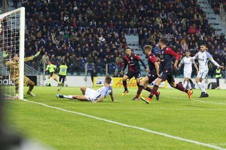 Anticipo serie A: Cagliari-Inter 1-3