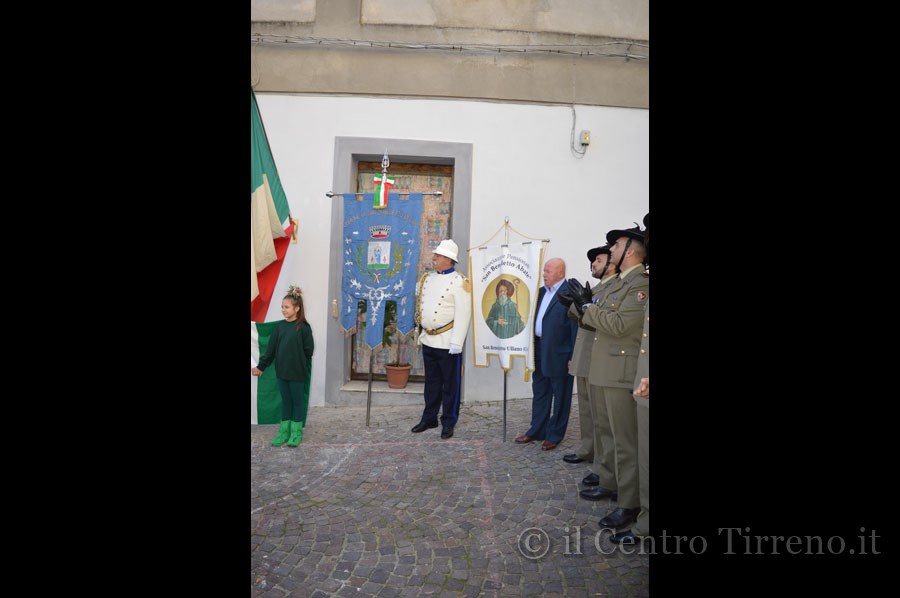 2015-4-nov_San-Benedetto-Ullano-commemorazione-caduti_0077.jpg