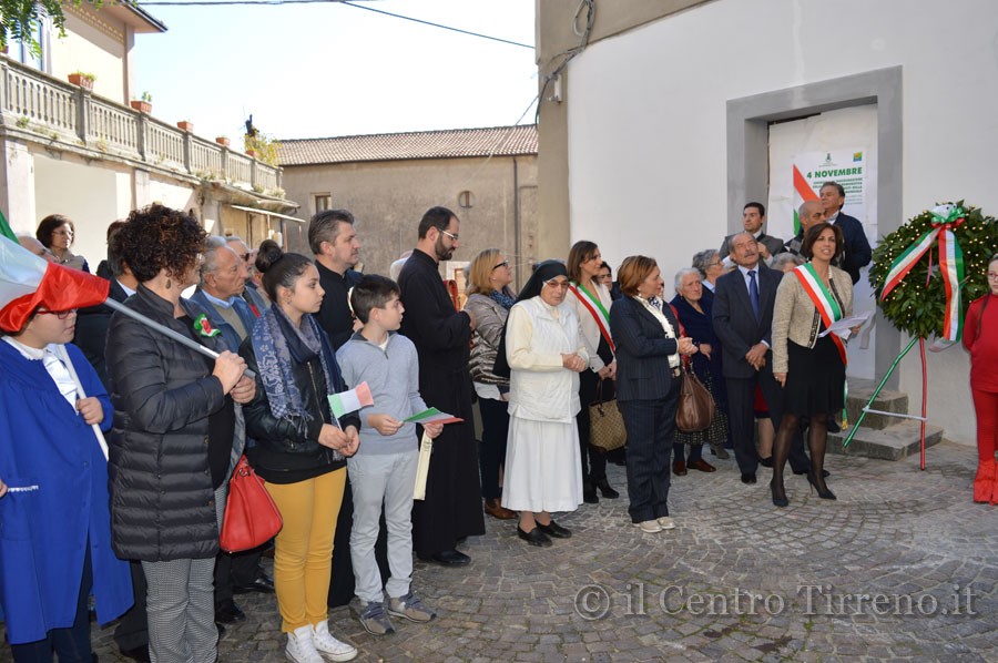 2015-4-nov_San-Benedetto-Ullano-commemorazione-caduti_0078.jpg